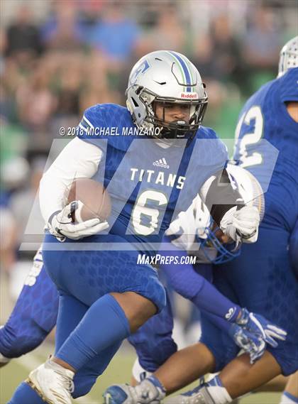 Thumbnail 2 in Grossmont @ Eastlake photogallery.