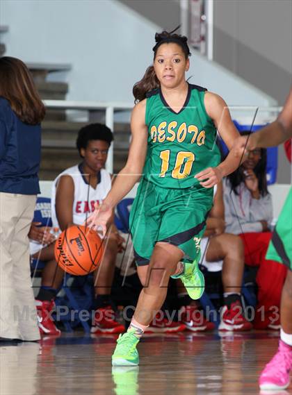 Thumbnail 1 in Dawson [Glenda] vs. DeSoto (McDonald's Texas Invitational) photogallery.