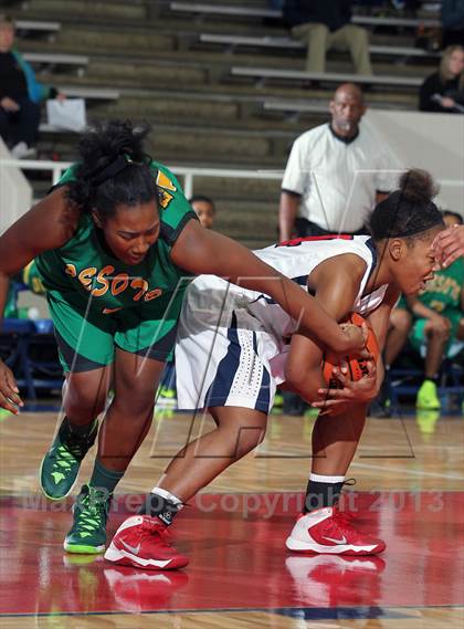 Thumbnail 1 in Dawson [Glenda] vs. DeSoto (McDonald's Texas Invitational) photogallery.