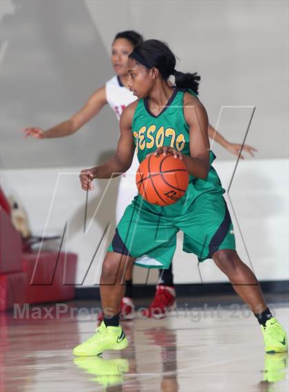 Thumbnail 1 in Dawson [Glenda] vs. DeSoto (McDonald's Texas Invitational) photogallery.