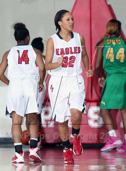 Thumbnail 1 in Dawson [Glenda] vs. DeSoto (McDonald's Texas Invitational) photogallery.