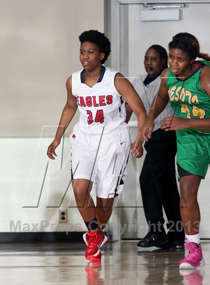 Thumbnail 1 in Dawson [Glenda] vs. DeSoto (McDonald's Texas Invitational) photogallery.