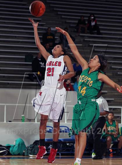 Thumbnail 3 in Dawson [Glenda] vs. DeSoto (McDonald's Texas Invitational) photogallery.