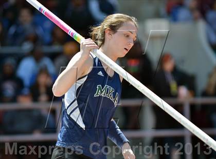 Thumbnail 1 in Penn Relays (Pole Vault) photogallery.