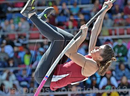 Thumbnail 2 in Penn Relays (Pole Vault) photogallery.