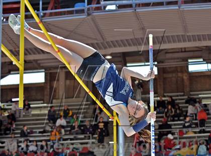 Thumbnail 3 in Penn Relays (Pole Vault) photogallery.