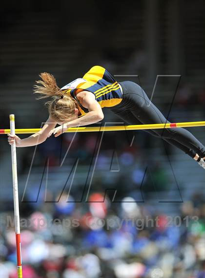 Thumbnail 3 in Penn Relays (Pole Vault) photogallery.