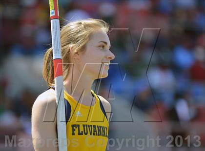 Thumbnail 3 in Penn Relays (Pole Vault) photogallery.