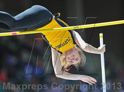 Thumbnail 1 in Penn Relays (Pole Vault) photogallery.