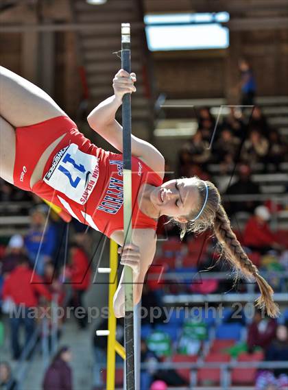 Thumbnail 2 in Penn Relays (Pole Vault) photogallery.