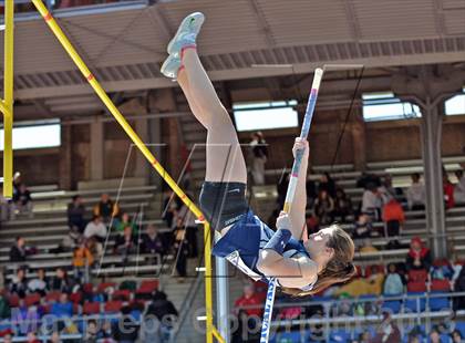 Thumbnail 1 in Penn Relays (Pole Vault) photogallery.