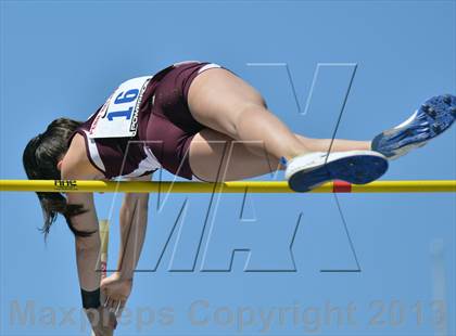 Thumbnail 1 in Penn Relays (Pole Vault) photogallery.