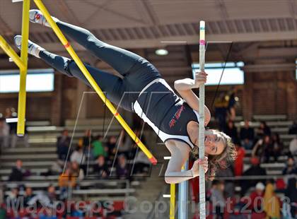 Thumbnail 2 in Penn Relays (Pole Vault) photogallery.