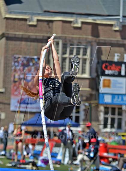 Thumbnail 3 in Penn Relays (Pole Vault) photogallery.