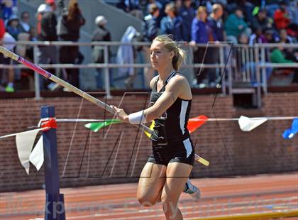 Thumbnail 2 in Penn Relays (Pole Vault) photogallery.
