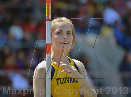 Thumbnail 2 in Penn Relays (Pole Vault) photogallery.
