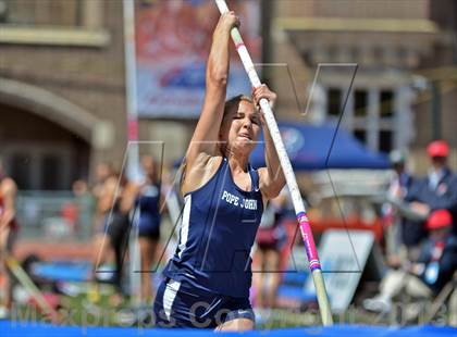 Thumbnail 3 in Penn Relays (Pole Vault) photogallery.
