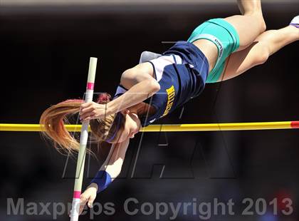 Thumbnail 3 in Penn Relays (Pole Vault) photogallery.