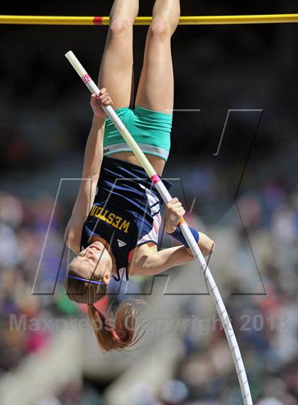 Thumbnail 3 in Penn Relays (Pole Vault) photogallery.