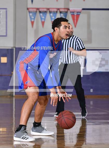 Thumbnail 1 in Christian Brothers vs. Folsom (St. Hope Elite Classic) photogallery.