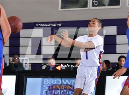 Thumbnail 1 in Christian Brothers vs. Folsom (St. Hope Elite Classic) photogallery.