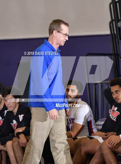 Thumbnail 2 in Christian Brothers vs. Folsom (St. Hope Elite Classic) photogallery.
