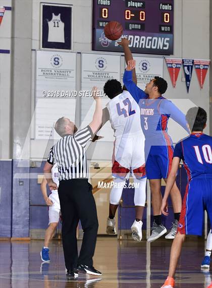 Thumbnail 1 in Christian Brothers vs. Folsom (St. Hope Elite Classic) photogallery.
