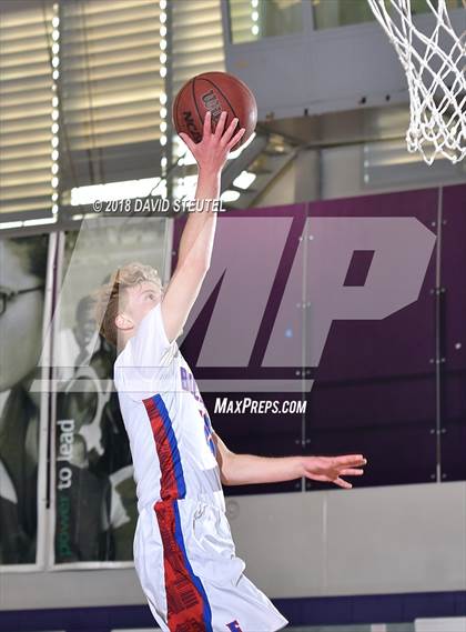 Thumbnail 1 in Christian Brothers vs. Folsom (St. Hope Elite Classic) photogallery.