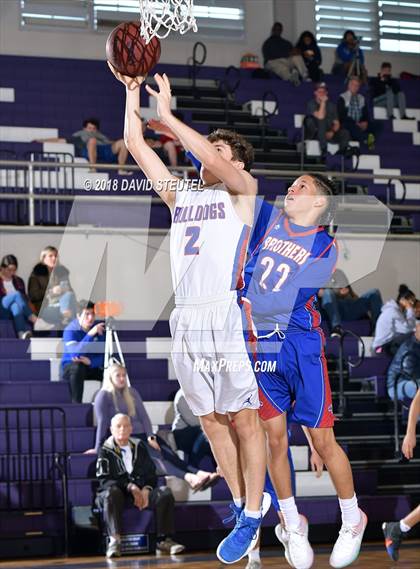 Thumbnail 3 in Christian Brothers vs. Folsom (St. Hope Elite Classic) photogallery.