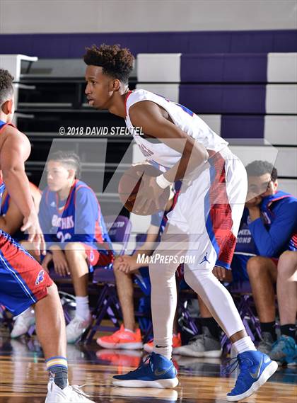 Thumbnail 3 in Christian Brothers vs. Folsom (St. Hope Elite Classic) photogallery.