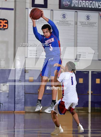 Thumbnail 3 in Christian Brothers vs. Folsom (St. Hope Elite Classic) photogallery.