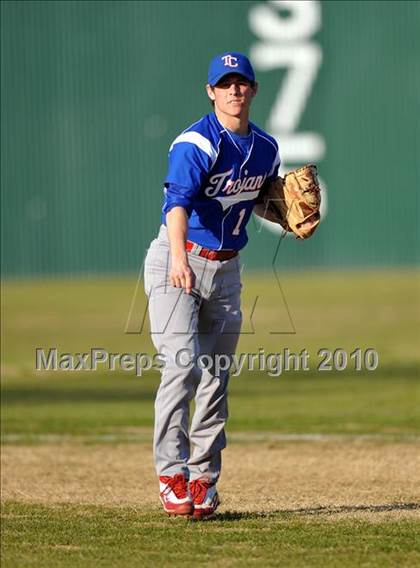 Thumbnail 2 in Naaman Forest vs. Trinity Christian (Carrollton Diamond Classic) photogallery.