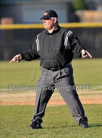 Thumbnail 2 in Naaman Forest vs. Trinity Christian (Carrollton Diamond Classic) photogallery.