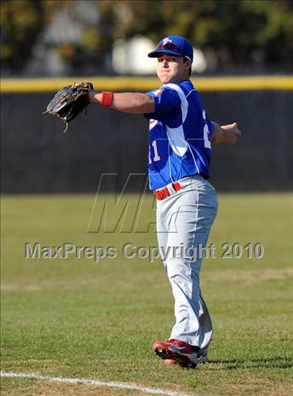 Thumbnail 3 in Naaman Forest vs. Trinity Christian (Carrollton Diamond Classic) photogallery.