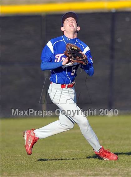 Thumbnail 3 in Naaman Forest vs. Trinity Christian (Carrollton Diamond Classic) photogallery.