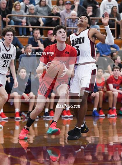 Thumbnail 3 in JSerra Catholic vs. San Joaquin Memorial (Torrey Pines Holiday Classic) photogallery.