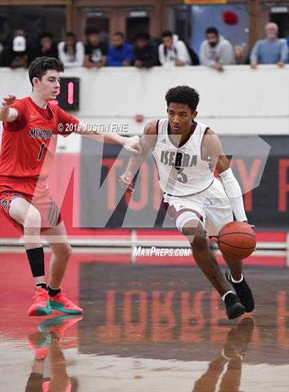 Thumbnail 3 in JSerra Catholic vs. San Joaquin Memorial (Torrey Pines Holiday Classic) photogallery.