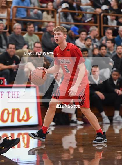 Thumbnail 3 in JSerra Catholic vs. San Joaquin Memorial (Torrey Pines Holiday Classic) photogallery.