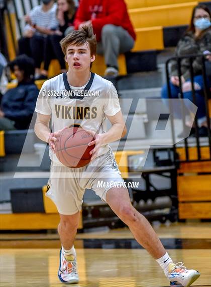 Thumbnail 2 in Lansing vs Shawnee Mission West (Mid-Season Tournament) photogallery.