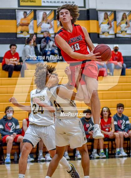 Thumbnail 1 in Lansing vs Shawnee Mission West (Mid-Season Tournament) photogallery.