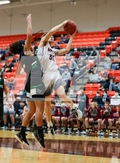 Thumbnail 1 in Poolville vs. Rio Vista (UIL 2A Bi-District Playoff) photogallery.