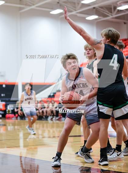 Thumbnail 1 in Poolville vs. Rio Vista (UIL 2A Bi-District Playoff) photogallery.