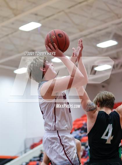 Thumbnail 3 in Poolville vs. Rio Vista (UIL 2A Bi-District Playoff) photogallery.