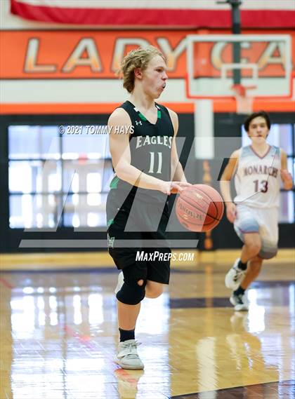 Thumbnail 1 in Poolville vs. Rio Vista (UIL 2A Bi-District Playoff) photogallery.