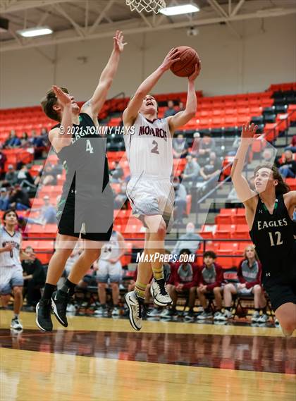 Thumbnail 2 in Poolville vs. Rio Vista (UIL 2A Bi-District Playoff) photogallery.