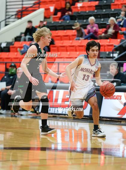 Thumbnail 2 in Poolville vs. Rio Vista (UIL 2A Bi-District Playoff) photogallery.