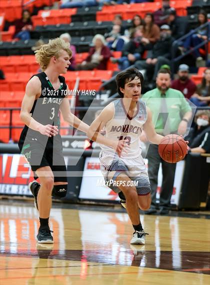 Thumbnail 3 in Poolville vs. Rio Vista (UIL 2A Bi-District Playoff) photogallery.