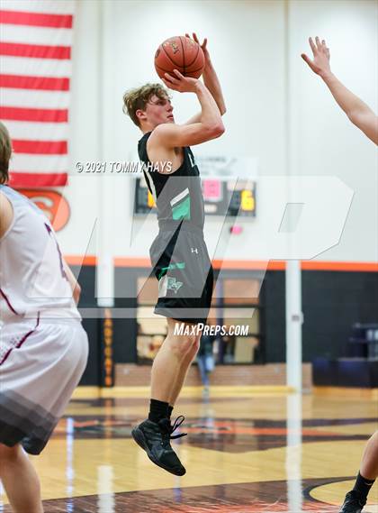 Thumbnail 2 in Poolville vs. Rio Vista (UIL 2A Bi-District Playoff) photogallery.
