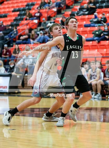 Thumbnail 2 in Poolville vs. Rio Vista (UIL 2A Bi-District Playoff) photogallery.