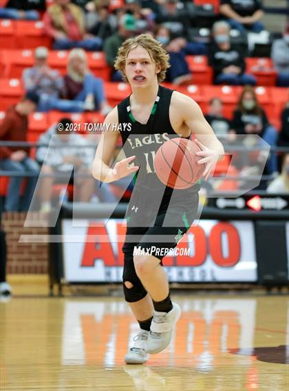Thumbnail 3 in Poolville vs. Rio Vista (UIL 2A Bi-District Playoff) photogallery.